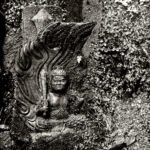 Black and white photograph by Bernard Donjean that shows the Musashi’s Waterfall located within the confines of Tanukidani-san Fudō-in temple (name of the photograph : Musashi’s Waterfall)