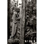 Black and white photograph by Bernard Donjean that shows the statue of a standing Bodhisattva (name of the photograph : Standing Bodhisattva)