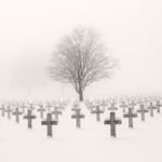 Black and white photograph by Bernard Donjean that shows the American Cemetery of Henri-Chapelle during un wintery and foggy day (name of the photograph : American Cemetery, #11)