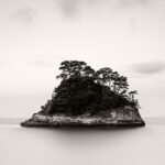Black and white photograph by Bernard Donjean that shows a morning view of Dogashima (name of the photograph : Dogashima, #3)